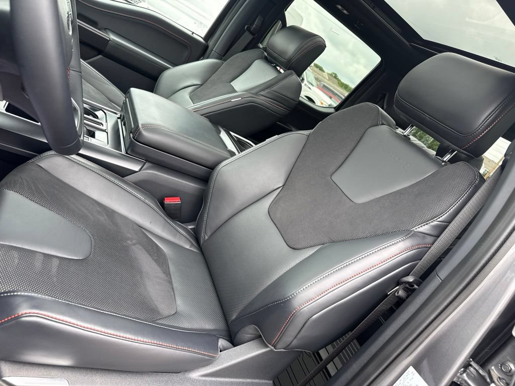 Used 2024 Ford F150 Raptor AWD/4WD image 7