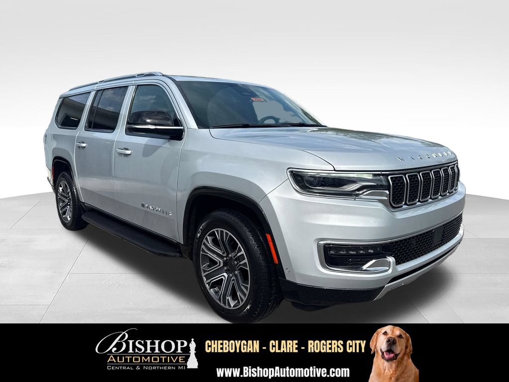 Used 2024 Jeep Wagoneer L Series II w/ Flexible Seating Group AWD/4WD image 13