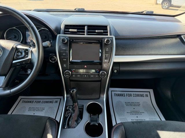 Used 2015 Toyota Camry XSE w/ Moonroof Package image 22