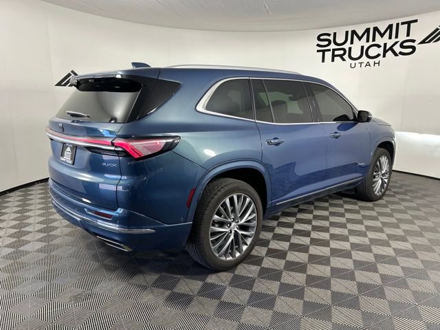 Used 2025 Buick Enclave Avenir w/ Super Cruise Package image 4