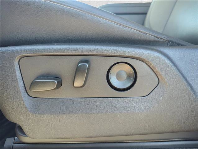 Used 2023 Chevrolet Silverado 1500 LTZ w/ LTZ Premium Package AWD/4WD image 12