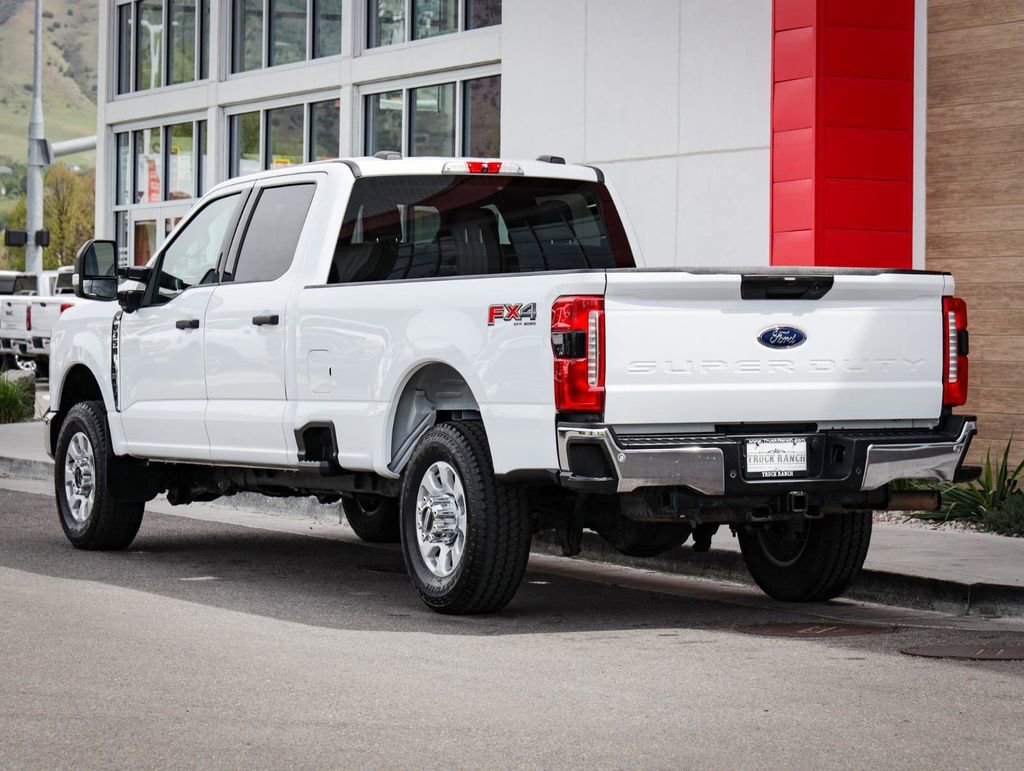 Used 2023 Ford F350 XLT w/ 360-Degree Camera Package AWD/4WD image 6