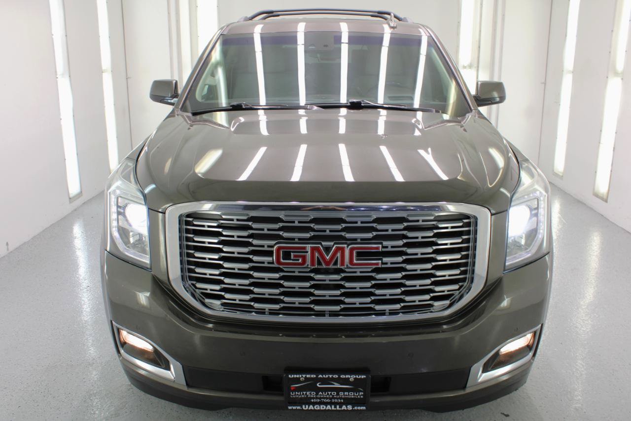 Used 2019 GMC Yukon XL Denali w/ Denali Ultimate Package AWD/4WD image 3