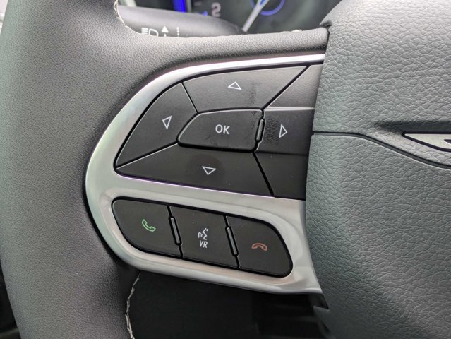 New 2027 Chrysler Pacifica Select FWD image 27