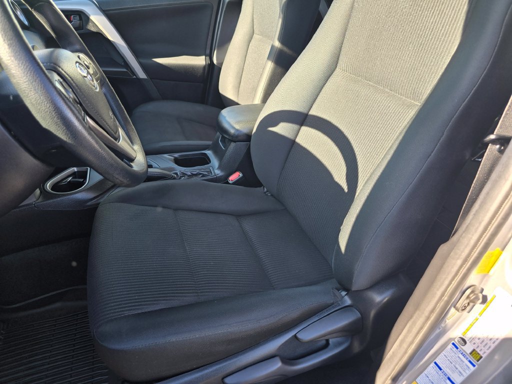 Used 2017 Toyota RAV4 LE w/ All Weather Liner Package AWD/4WD image 17