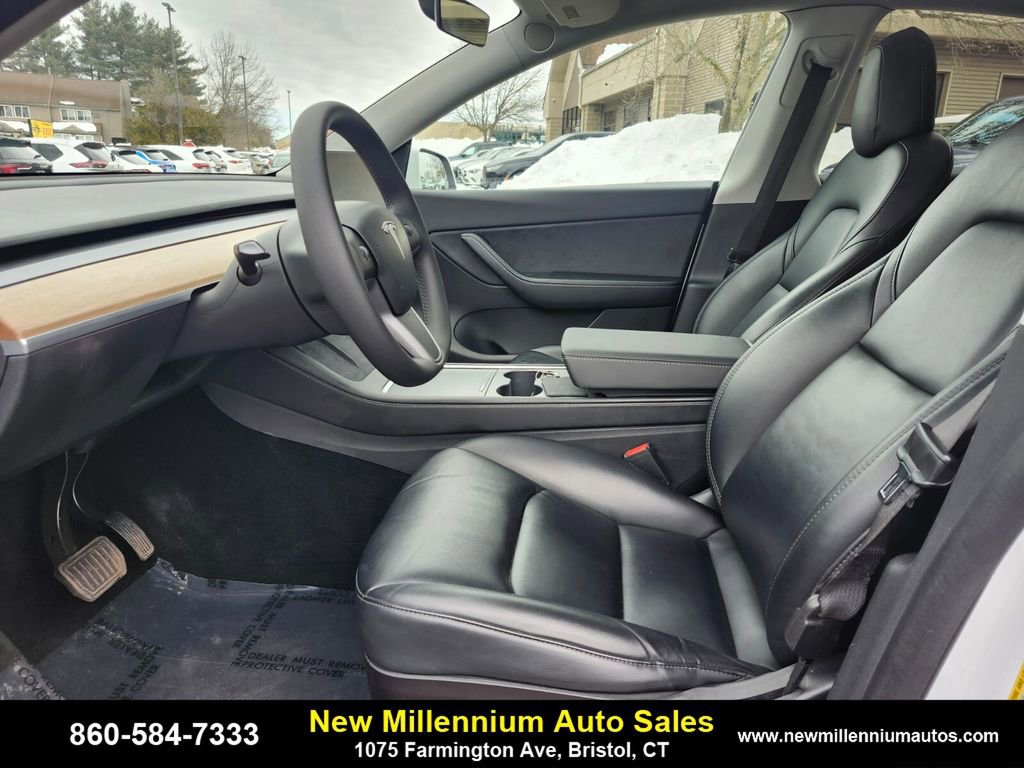 Used 2021 Tesla Model Y Long Range image 17