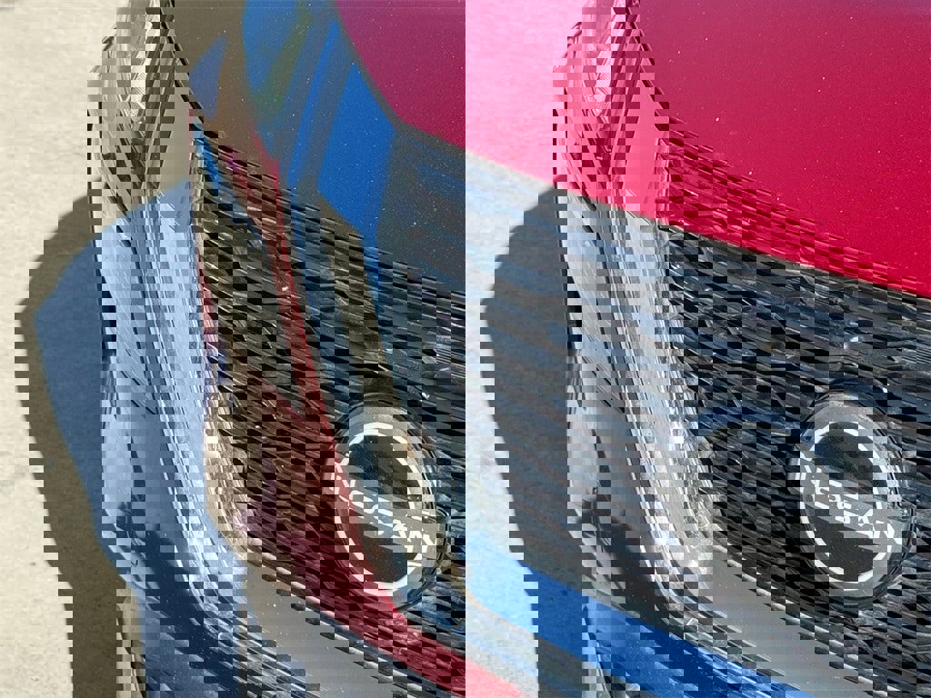 Used 2023 Nissan Rogue SV w/ SV Premium Package image 4