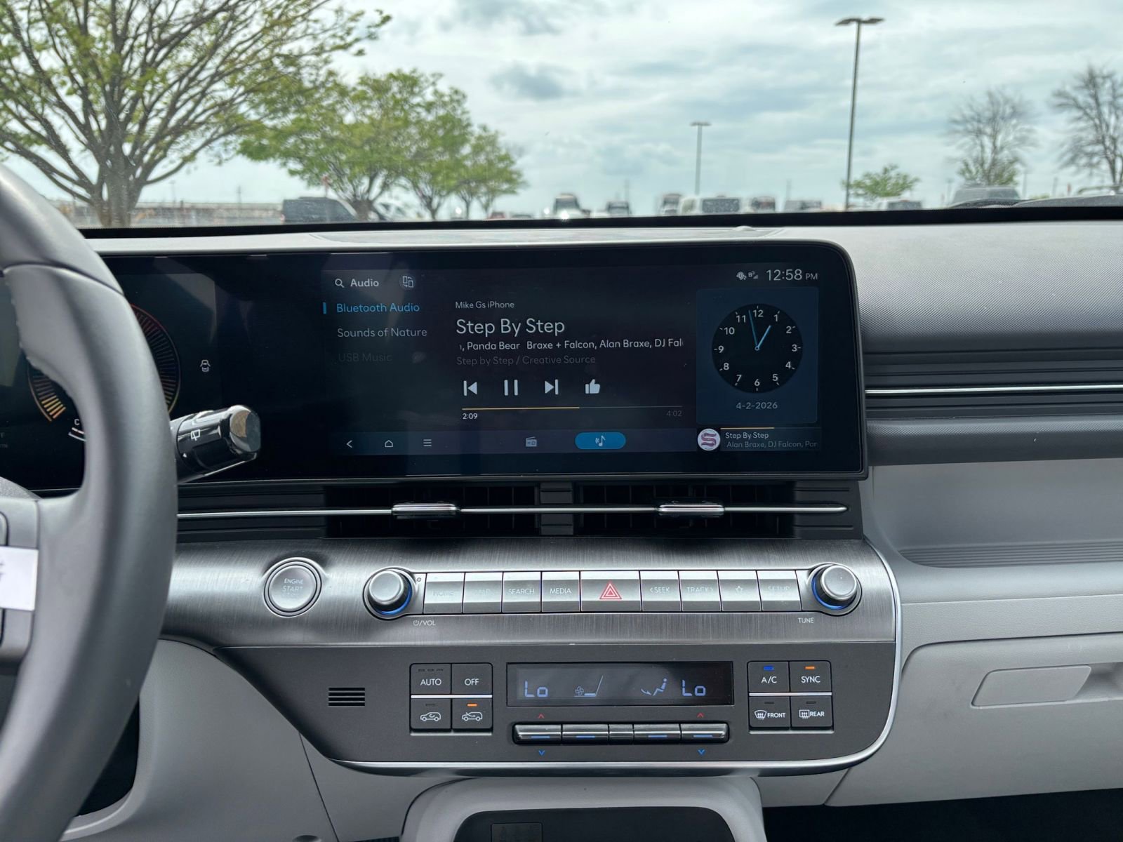 Used 2025 Hyundai Kona SEL FWD image 17