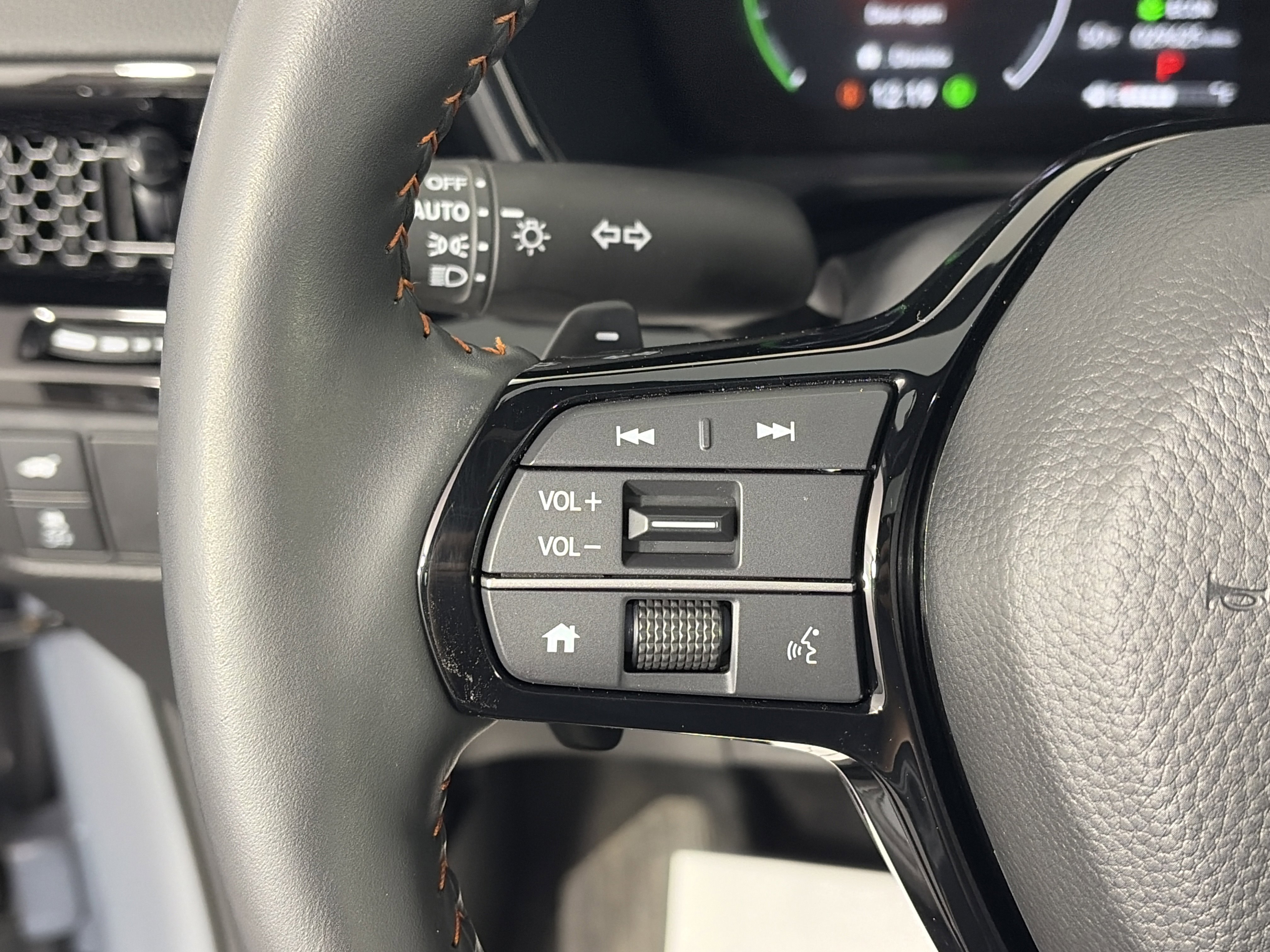 Used 2024 Honda CR-V Sport Touring image 29