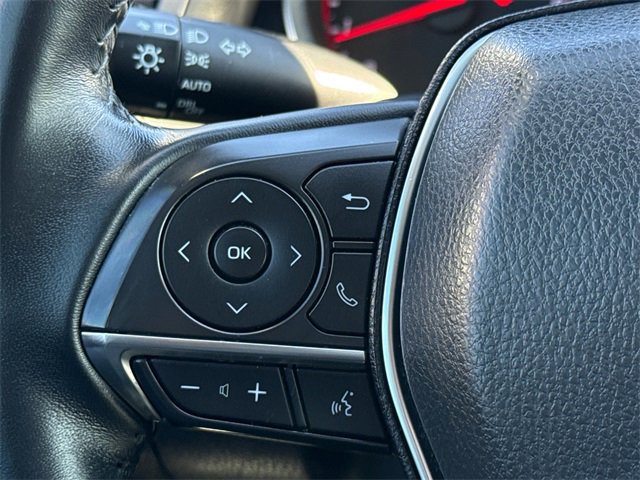 Used 2020 Toyota Camry XSE image 27