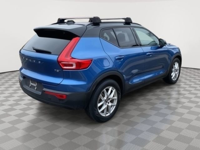 Used 2021 Volvo XC40 T5 R-Design w/ Advanced Package image 5