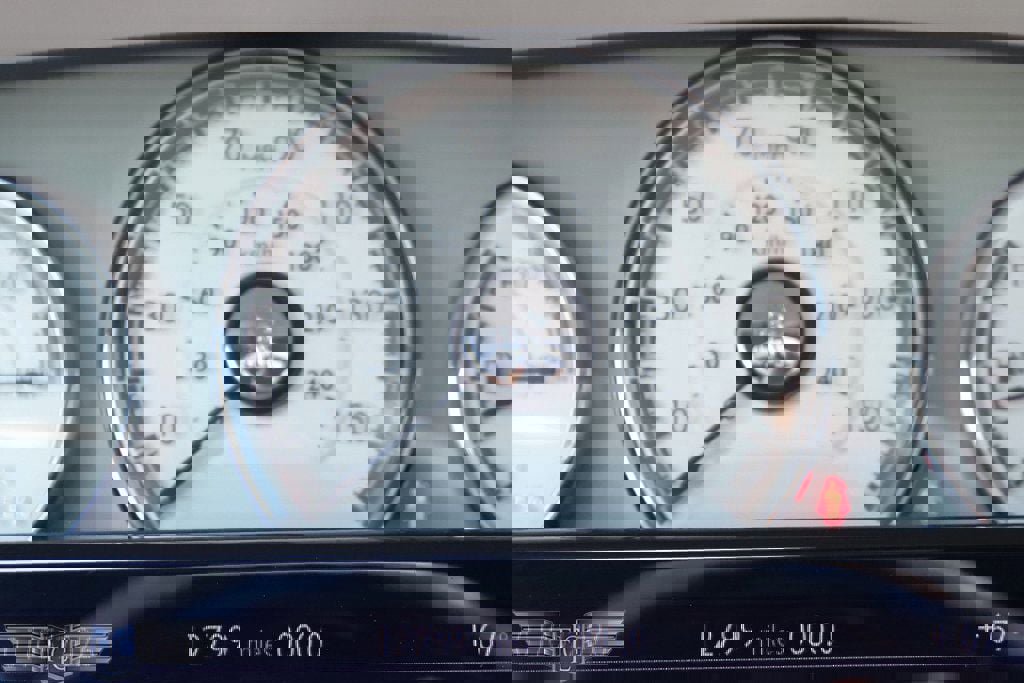 Used 2017 Rolls-Royce Dawn Convertible image 35