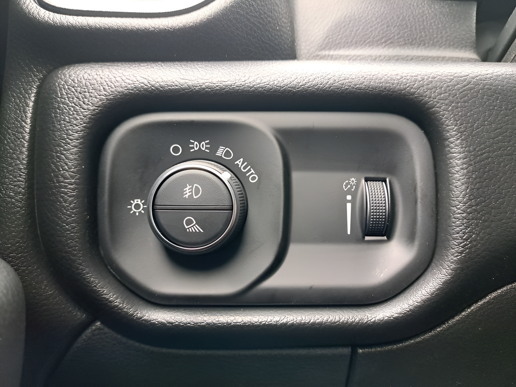 New 2026 RAM 3500 Tradesman AWD/4WD image 24