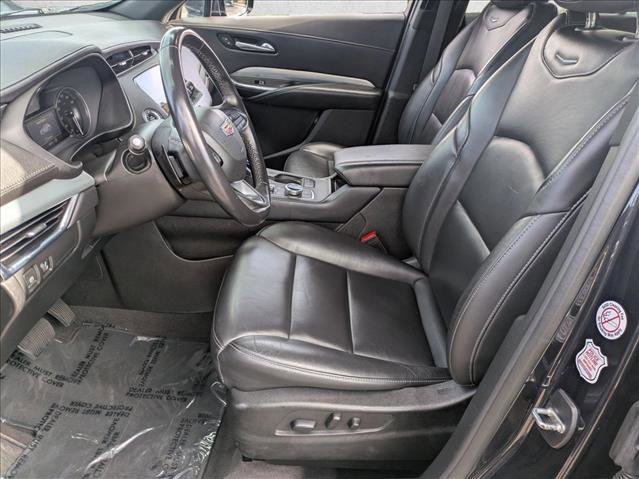 Used 2023 Cadillac XT4 Premium Luxury image 14