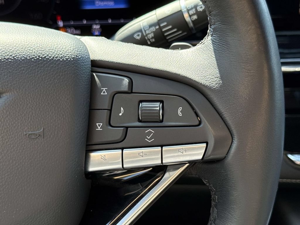 Used 2024 Cadillac Escalade Sport w/ LPO, ONYX Package AWD/4WD image 37