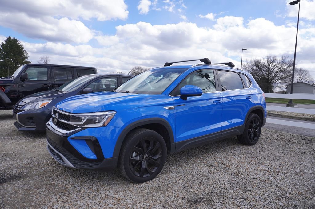 Used 2022 Volkswagen Taos SEL w/ Panoramic Sunroof Package