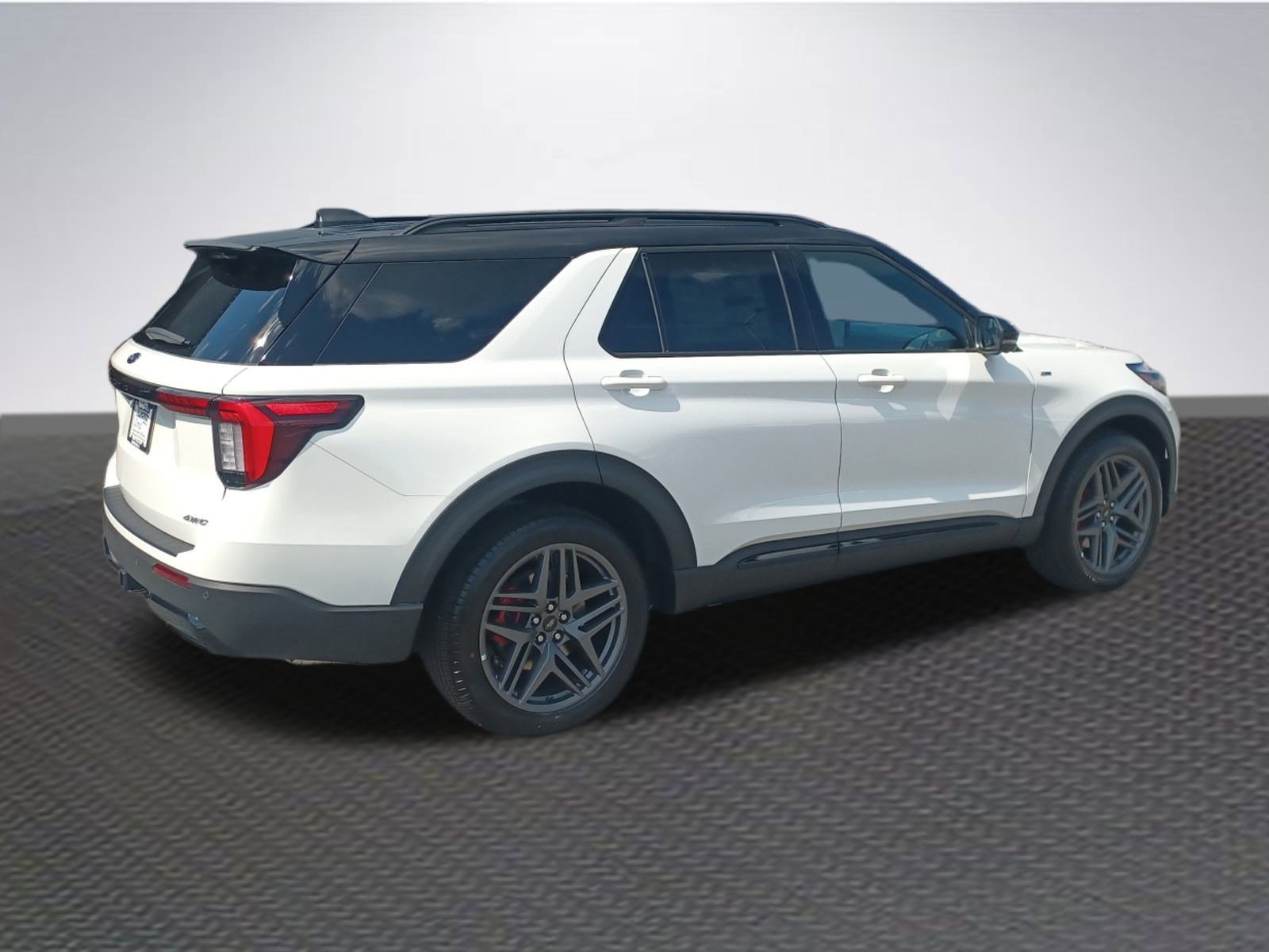 New 2025 Ford Explorer ST-Line w/ Premium Package image 4