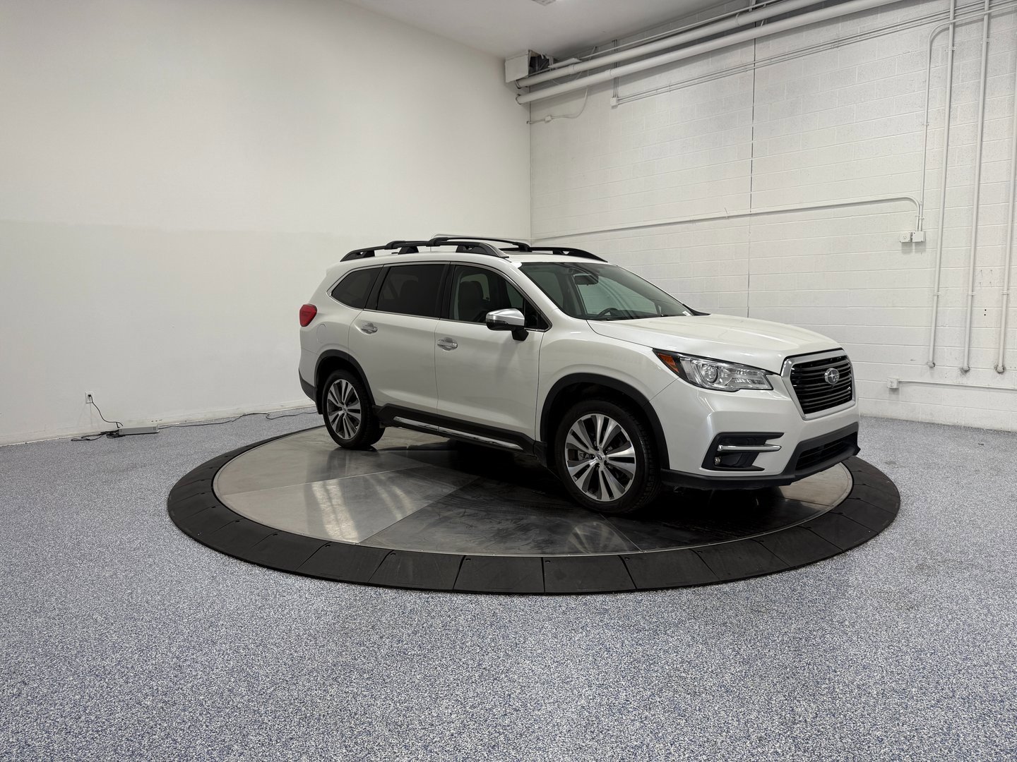 Used 2022 Subaru Ascent Touring w/ Popular Package #2A image 1