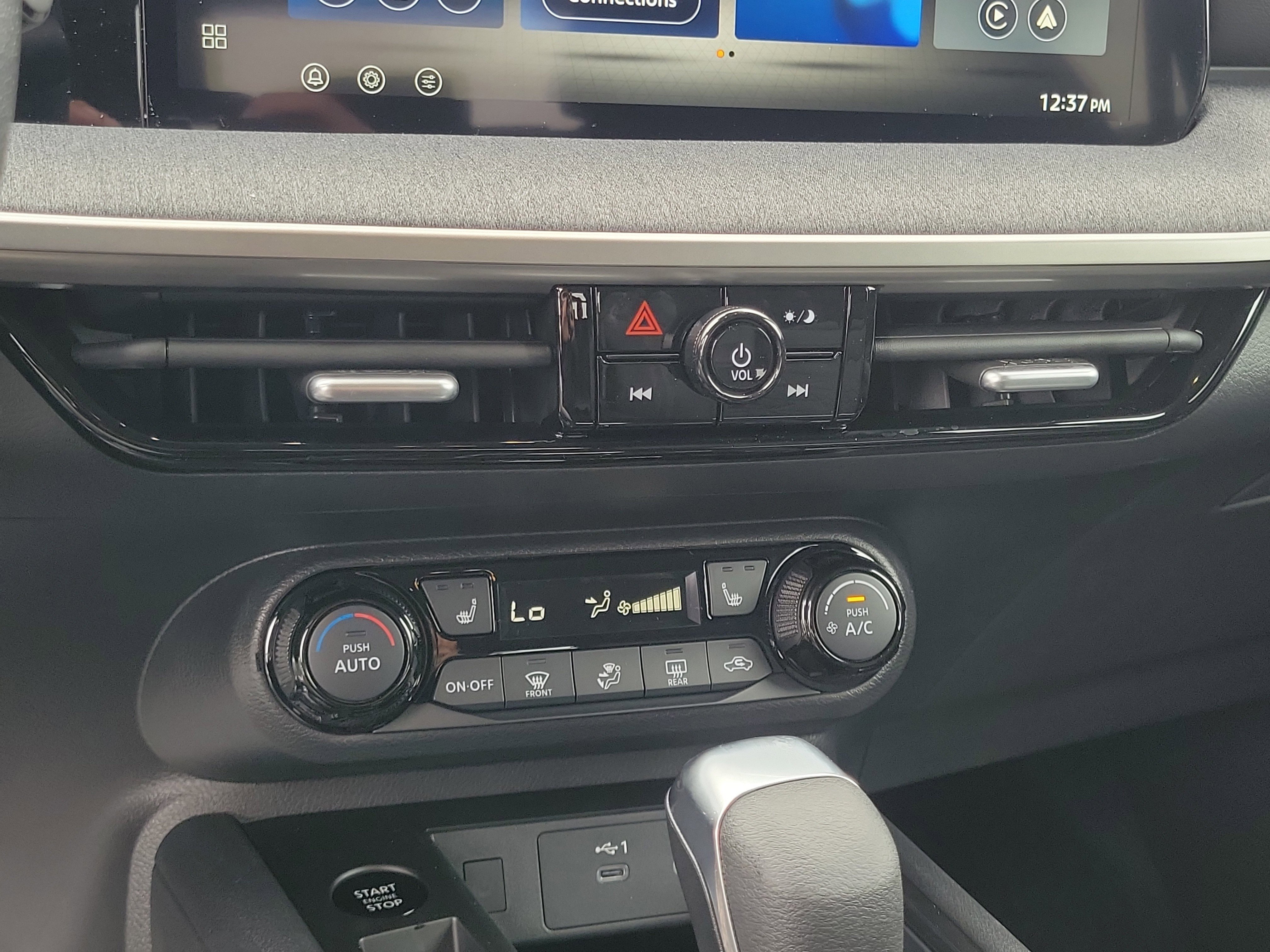 New 2026 Nissan Kicks SV w/ Cold Weather Package image 27