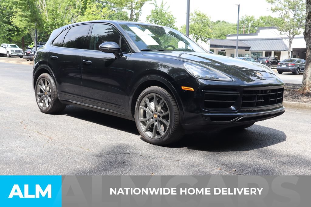 Used 2023 Porsche Cayenne Turbo AWD/4WD image 4
