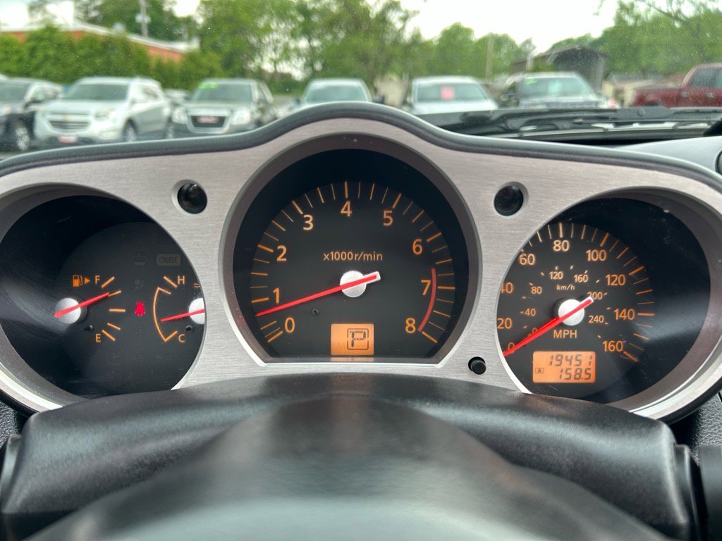 Used 2005 Nissan 350Z Touring image 39
