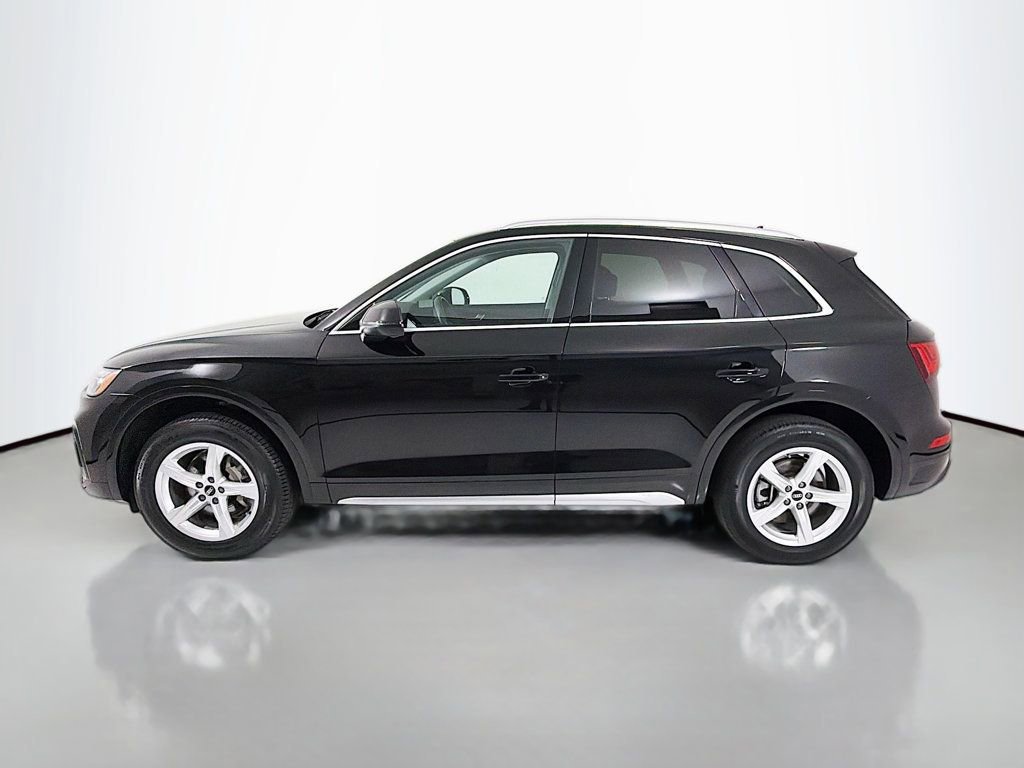 Used 2023 Audi Q5 2.0T Premium w/ Convenience Package AWD/4WD image 4
