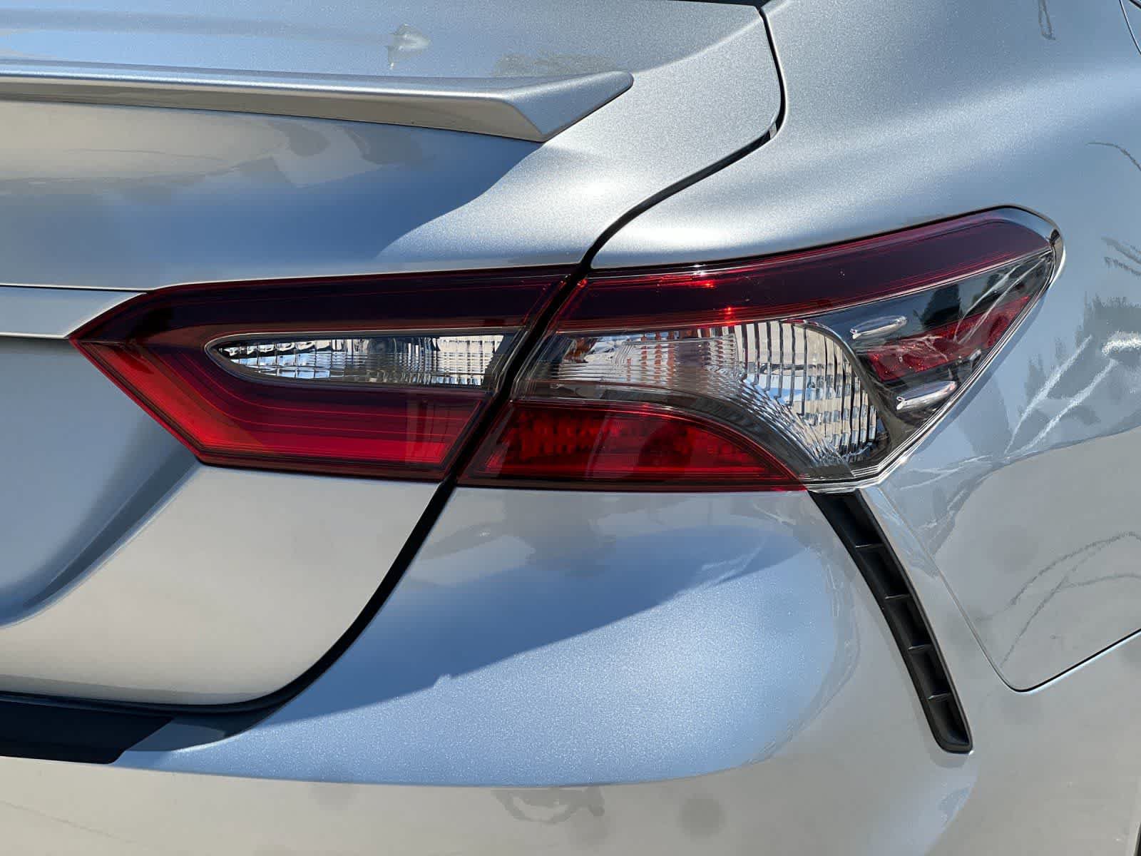 Used 2021 Toyota Camry SE w/ Convenience Package FWD image 27