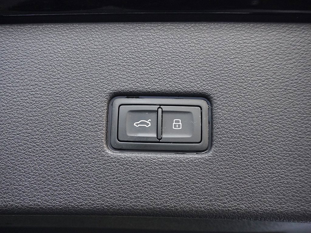 Used 2021 Audi SQ8 Prestige w/ Prestige Package image 70