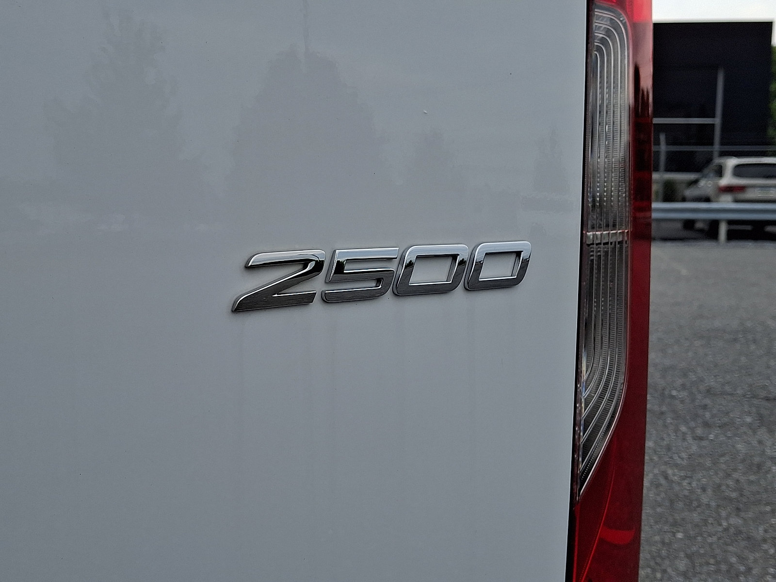 Used 2025 Mercedes-Benz Sprinter 2500 image 30