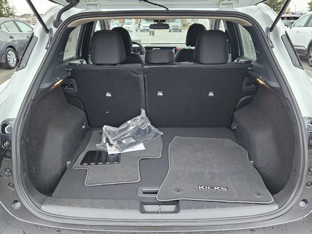 New 2026 Nissan Kicks SV image 12