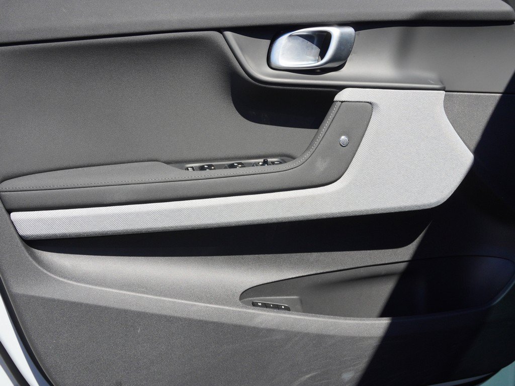 Used 2024 Polestar Polestar 2 AWD/4WD image 23