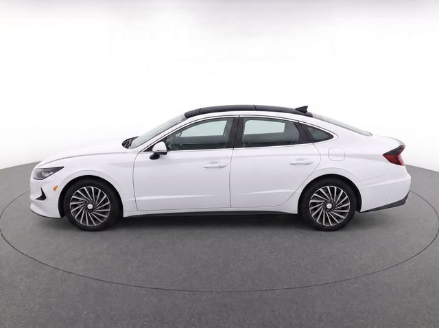 Certified 2023 Hyundai Sonata Limited w/ Cargo Package FWD image 8