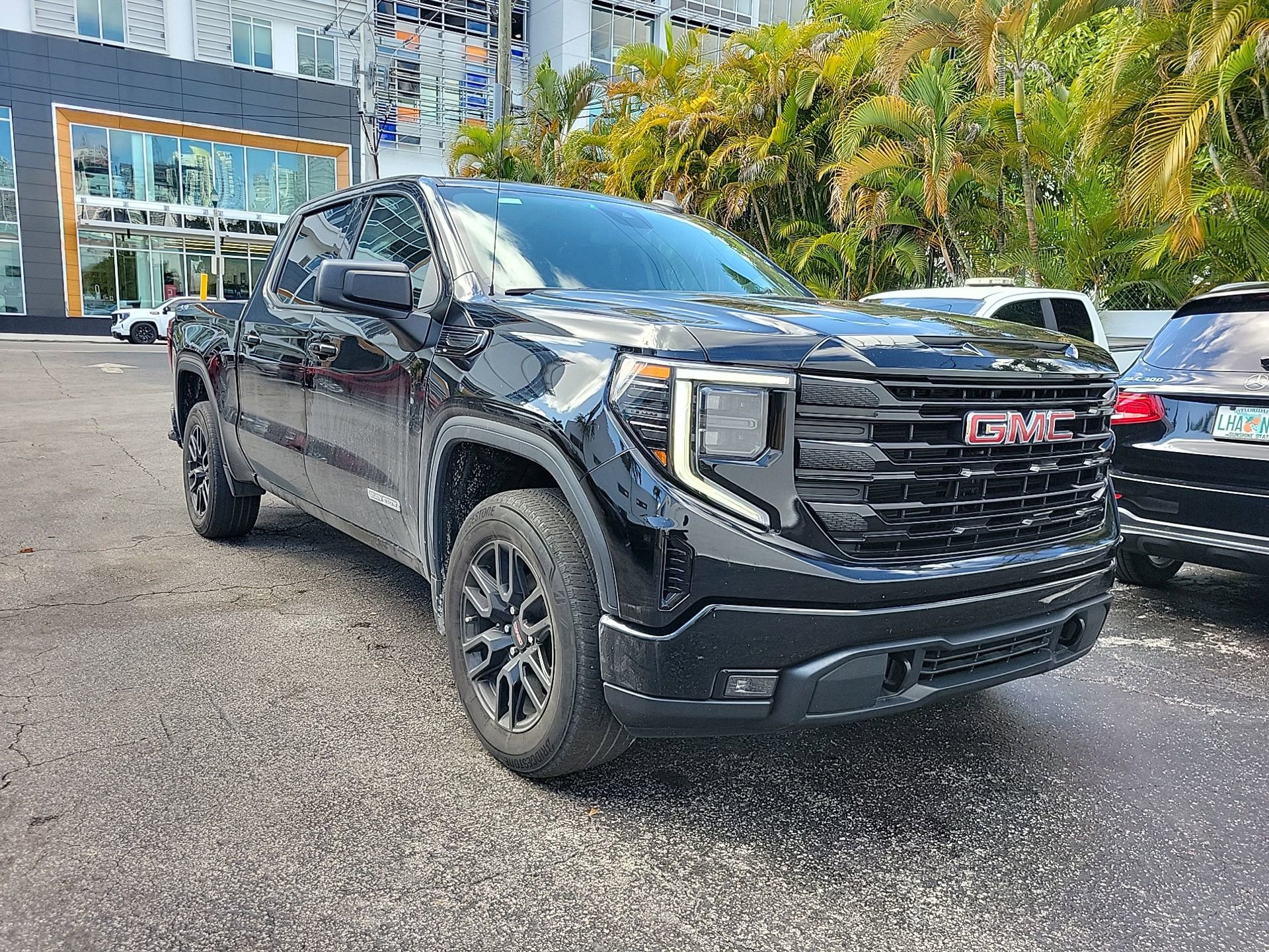 Used 2023 GMC Sierra 1500 Elevation image 6