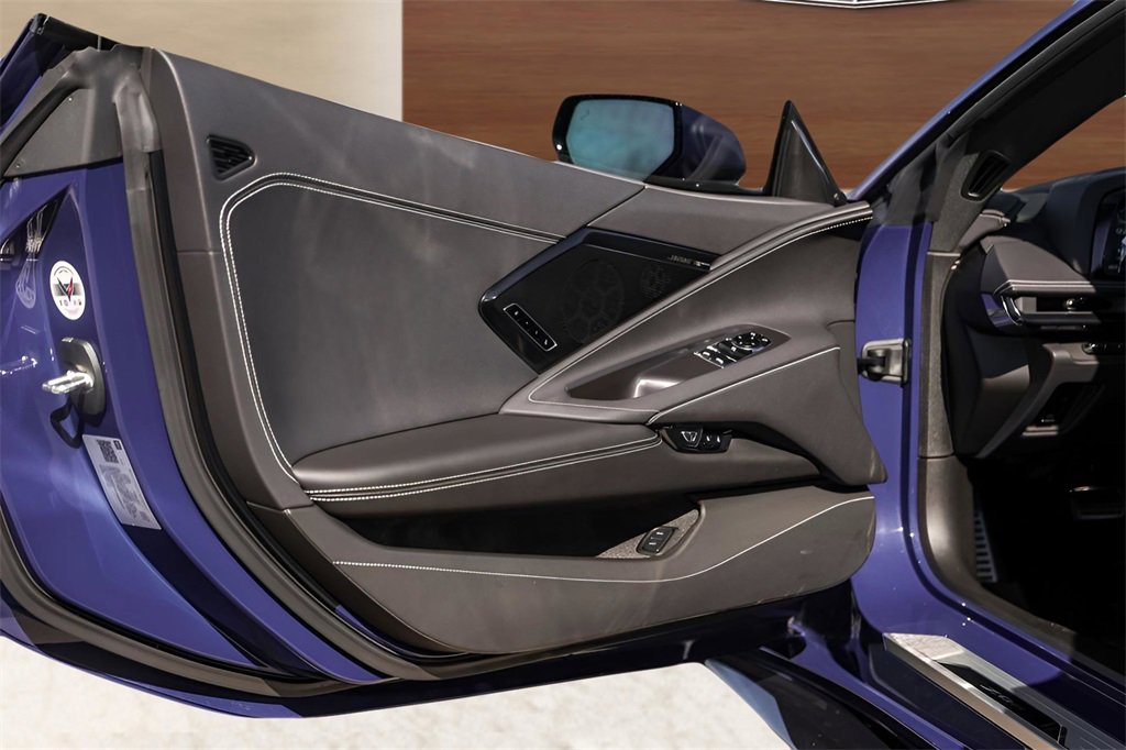 Used 2025 Chevrolet Corvette Z06 w/ Stealth Interior Trim Package image 24
