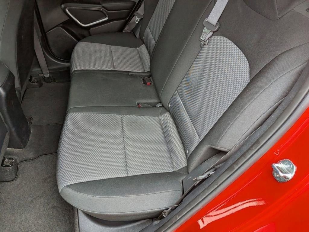 Used 2023 Kia Soul LX w/ LX Technology Package FWD image 21