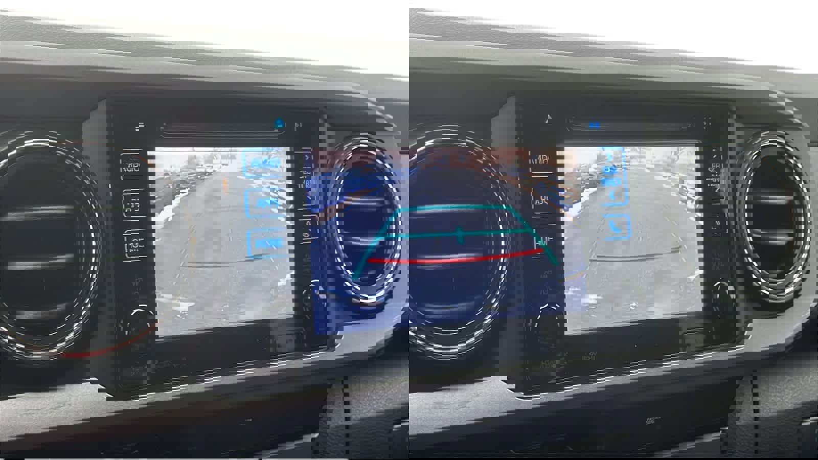 Used 2017 Toyota Tacoma TRD Off-Road image 16