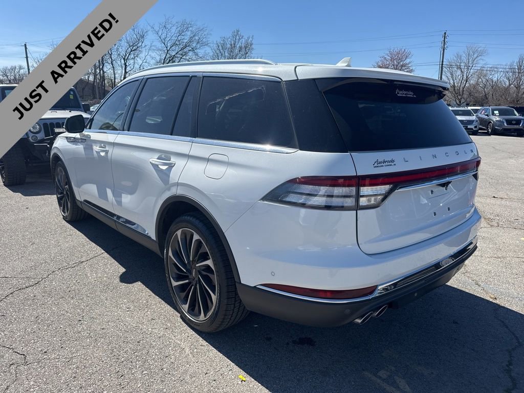 Used 2020 Lincoln Aviator Reserve w/ Equipment Group 202A image 7
