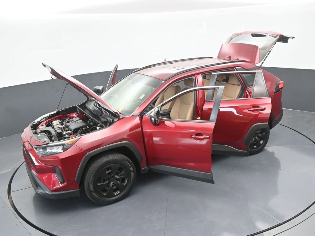 Used 2019 Toyota RAV4 LE image 62