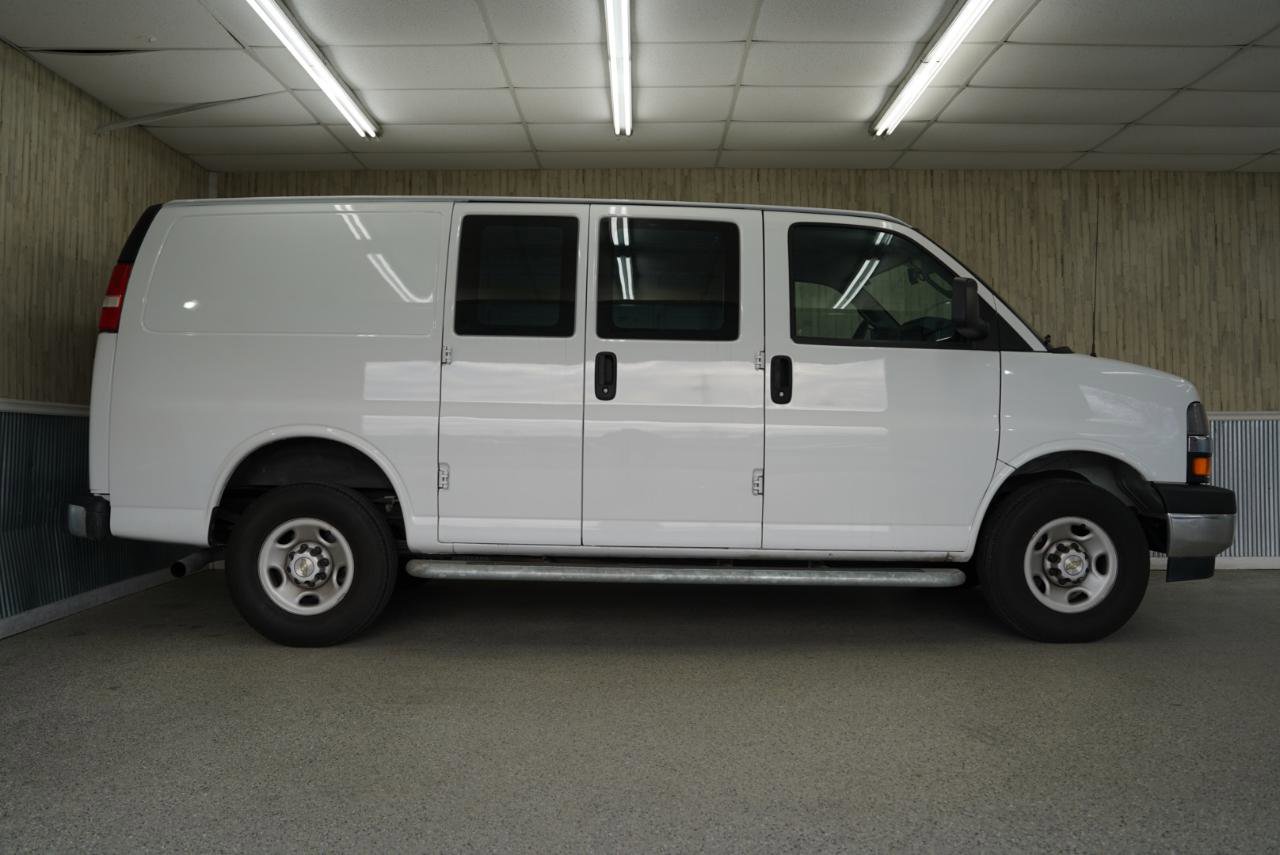 Used 2023 Chevrolet Express 2500 w/ Driver Convenience Package image 6