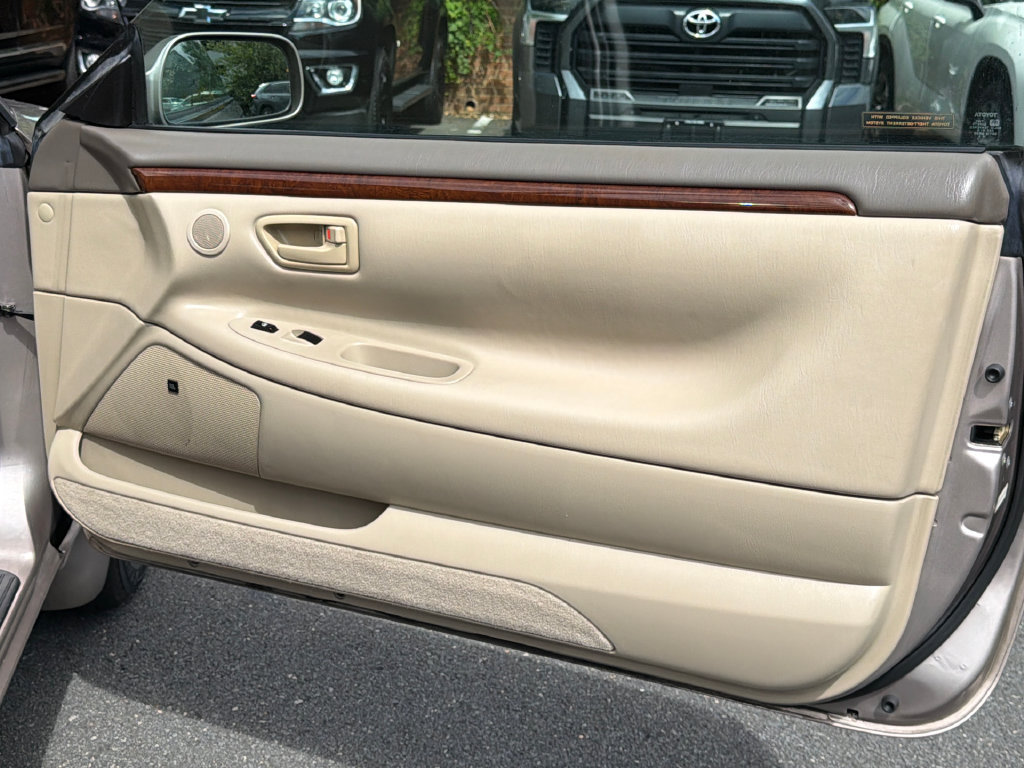 Used 1999 Toyota Solara SLE w/ Sport Pkg FWD image 11