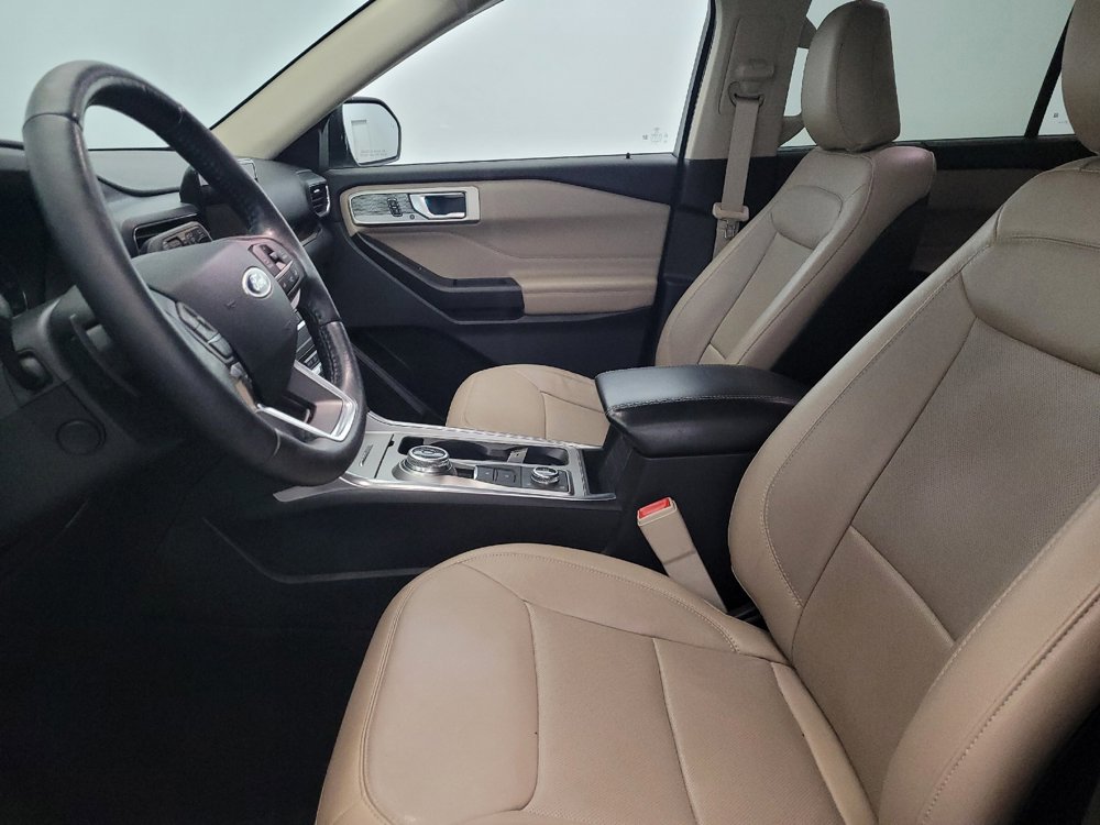 Used 2020 Ford Explorer Limited image 17