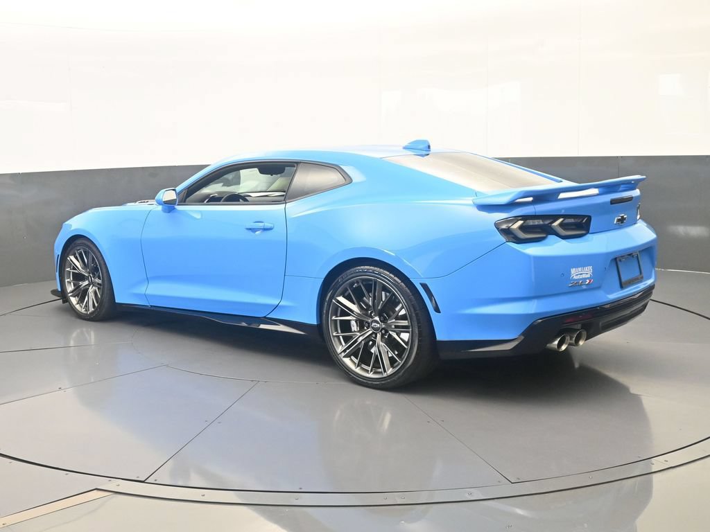 Used 2023 Chevrolet Camaro ZL1 RWD image 4
