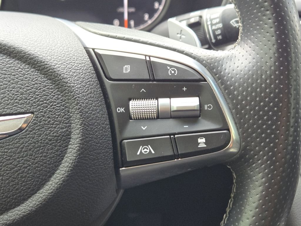 Used 2022 Genesis G70 3.3T RWD image 24