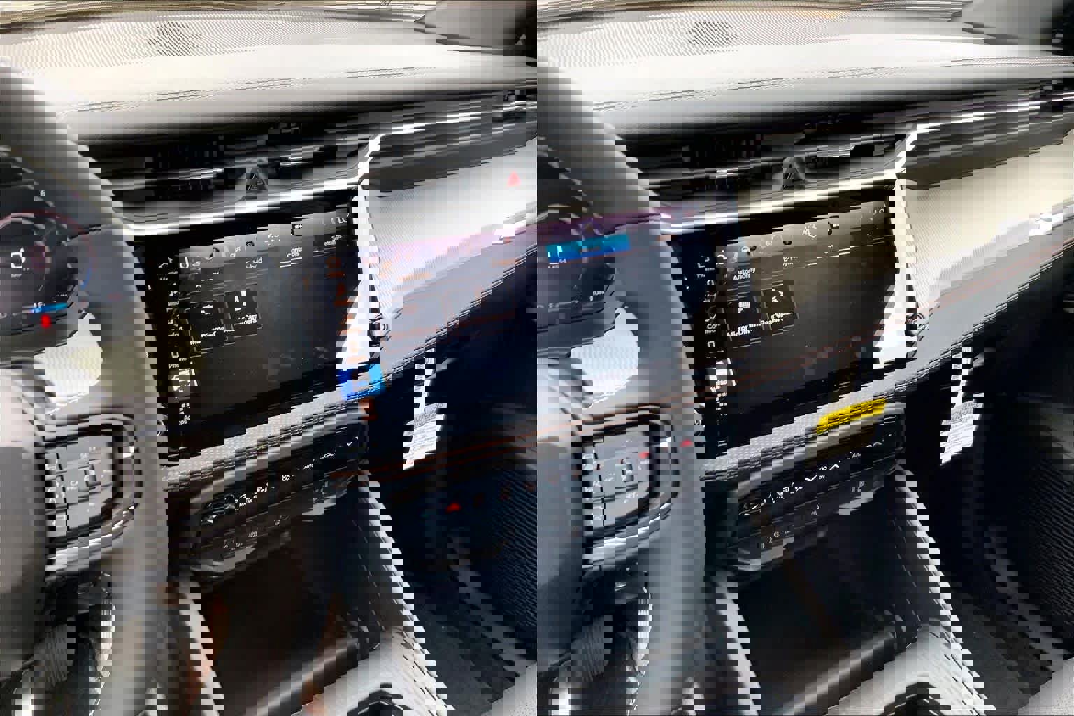 New 2026 Jeep Cherokee Limited image 6