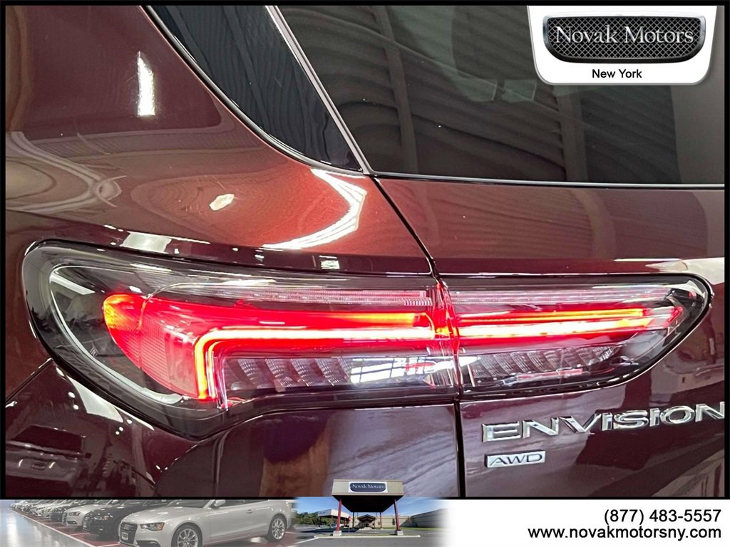Used 2022 Buick Envision Avenir w/ Technology Package II image 10