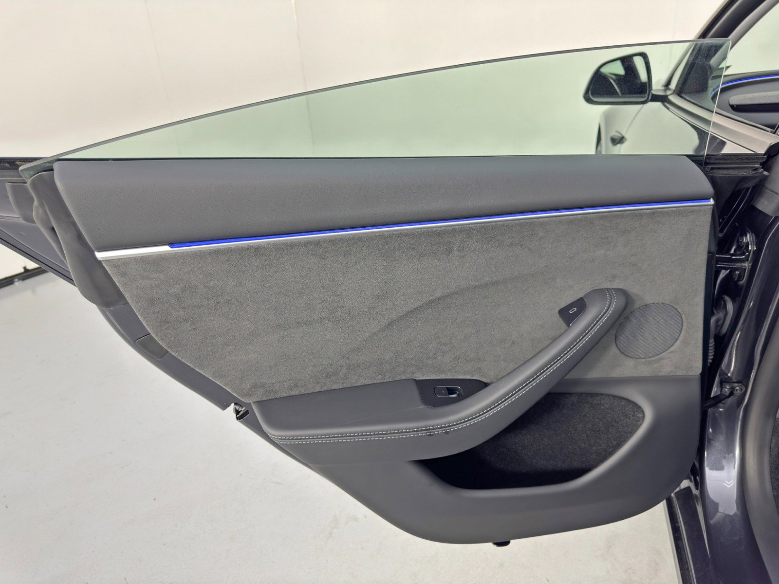 Used 2024 Tesla Model 3 Long Range image 47