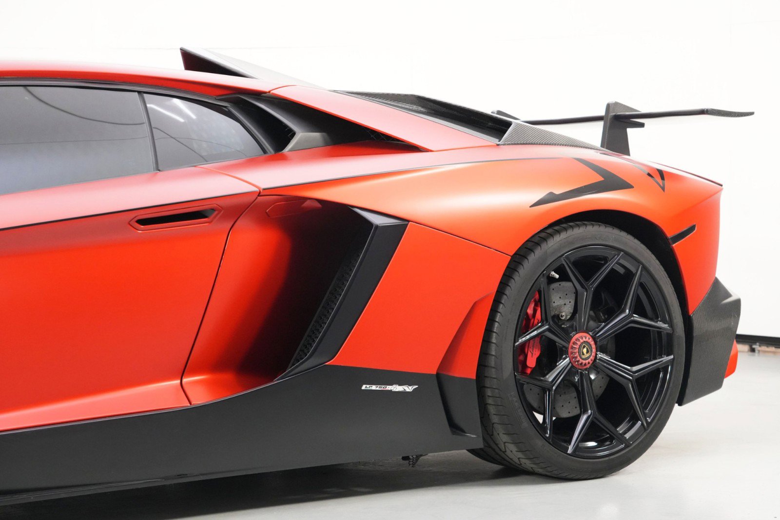 Used 2017 Lamborghini Aventador S image 79