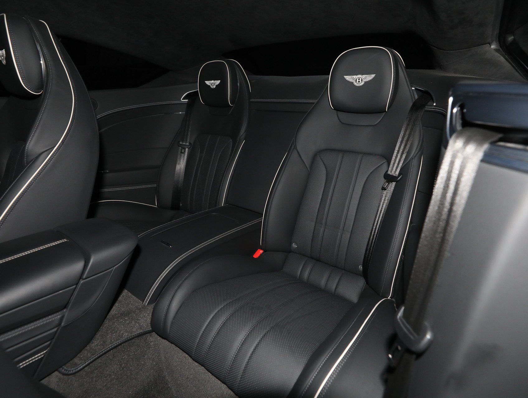 Used 2024 Bentley Continental GT Mulliner AWD/4WD image 4