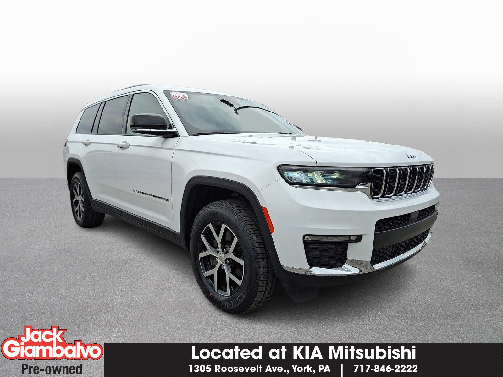 Used 2023 Jeep Grand Cherokee L Limited w/ Trailer Tow Group (B) AWD/4WD image 1