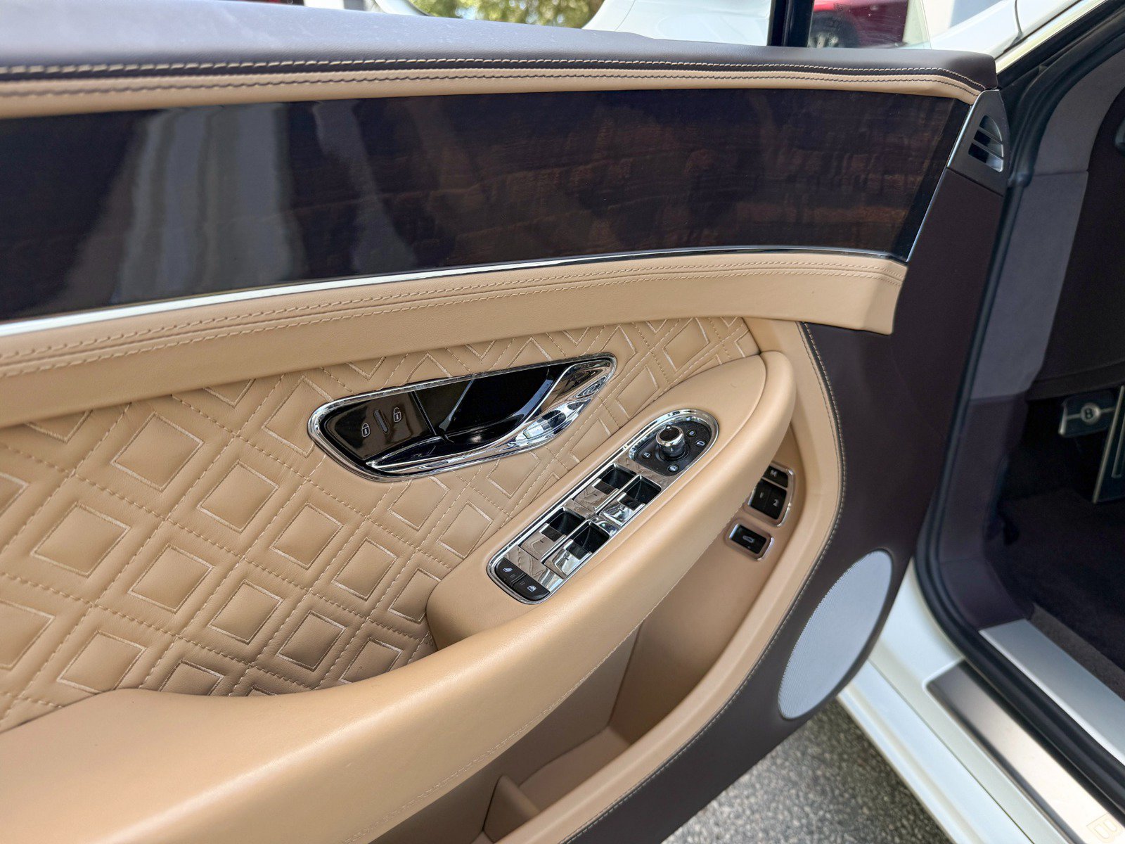 Used 2023 Bentley Continental GT Azure AWD/4WD image 22